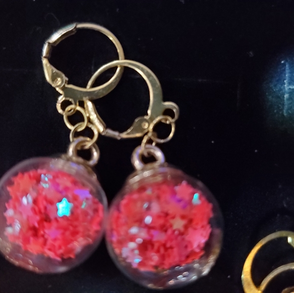 Earrings - Picture 4 of 6